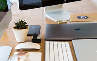 九游app官网下载-主场球迷气氛是否直接影响胜率表现，球迷冲入球场会受到处理