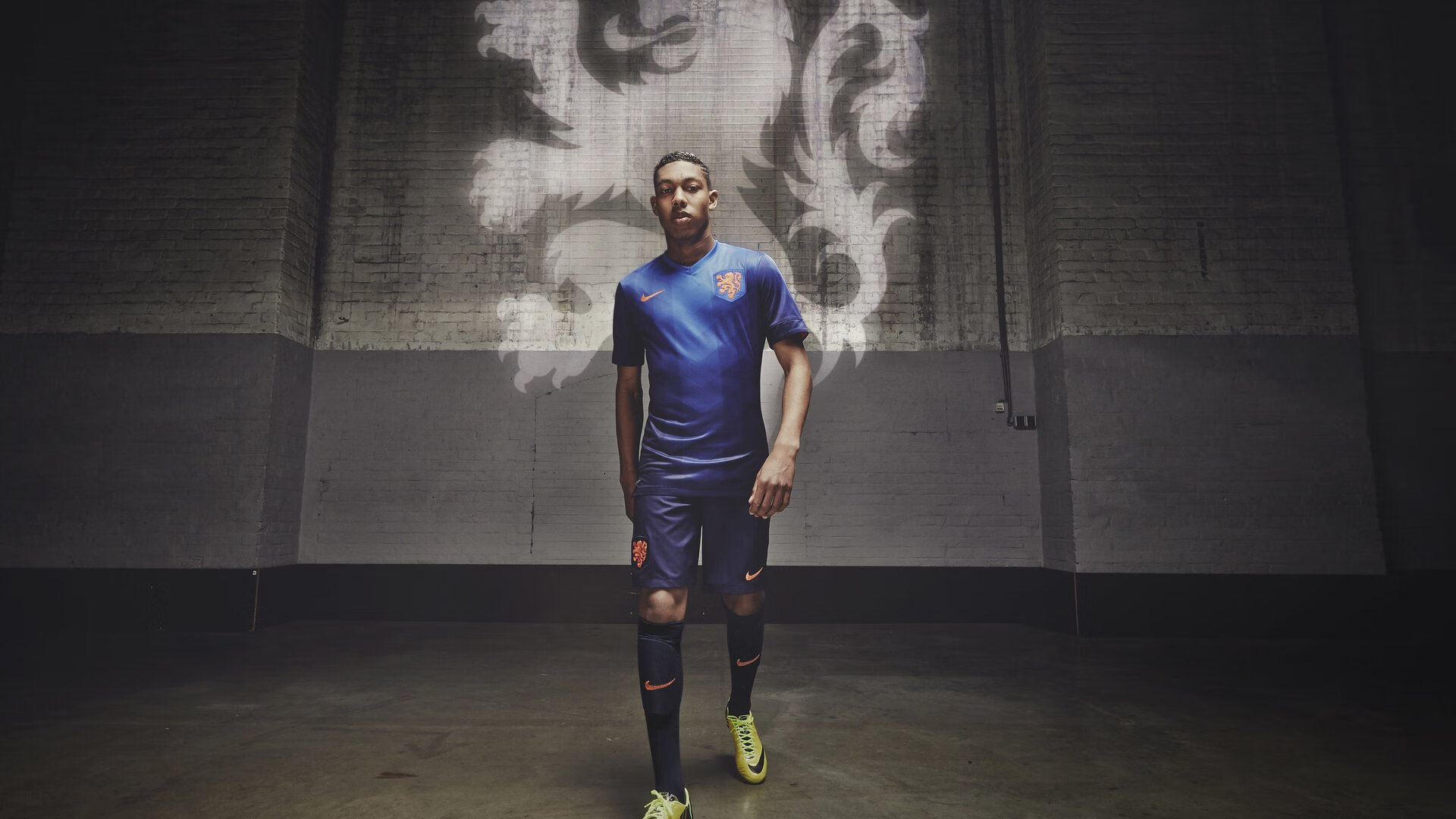 “明星阵容全员到场，庆典与比赛完美结合”，明星阵容什么意思